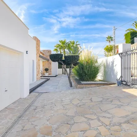 Graham Holiday - La Palmera Villa Moraira